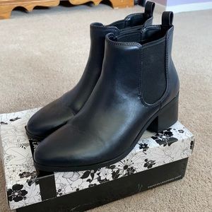 Ankle boots